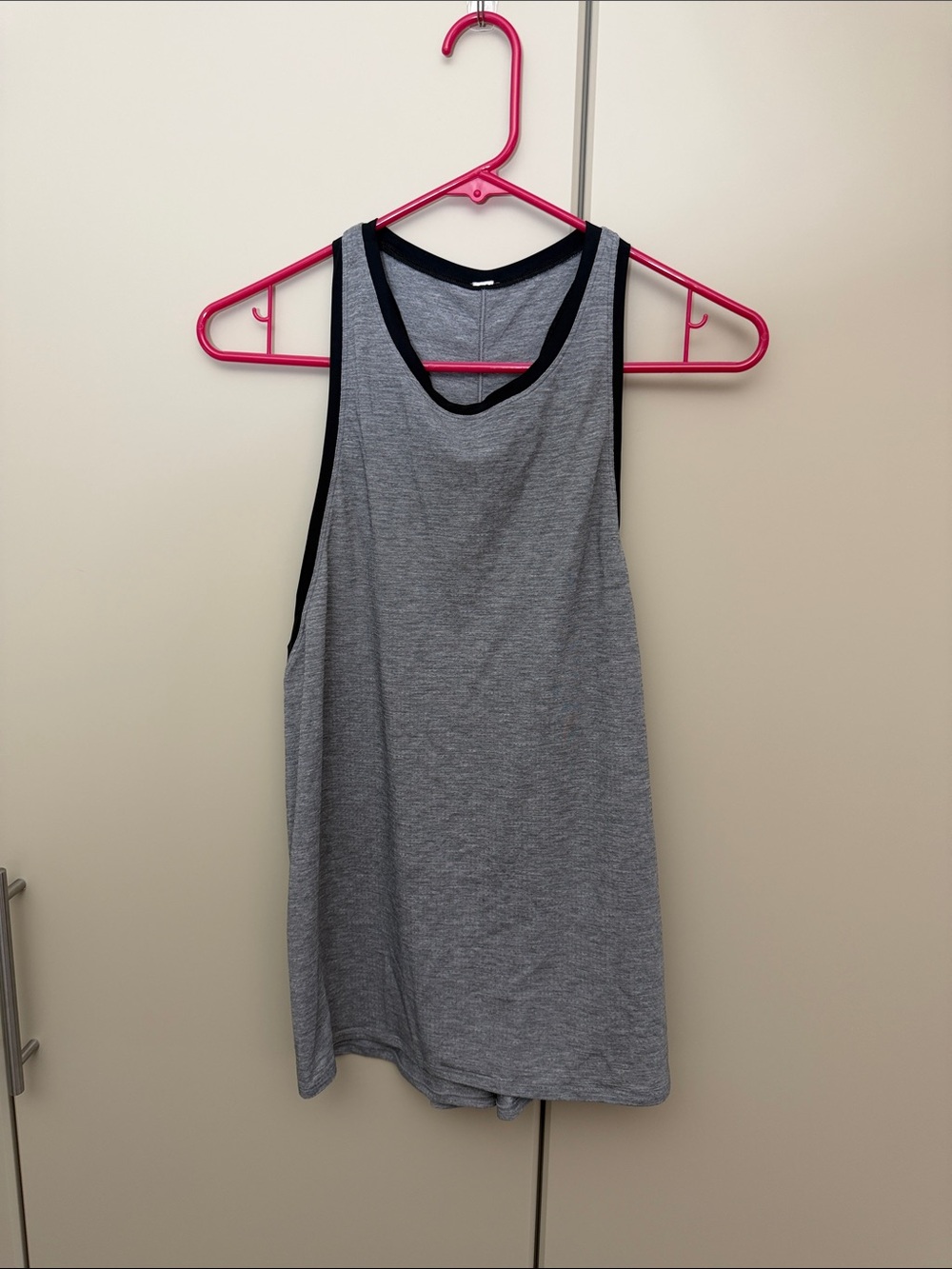 Lululemon Lightweight Gray Women's Tank with Black Trim - tie back